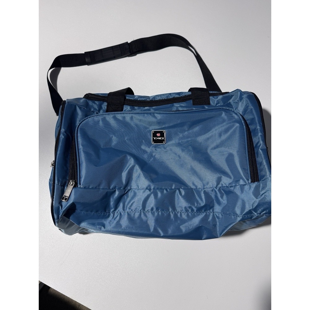 NEW Tag Heuer Duffel Bag Gym Workout With Shoulder Strap